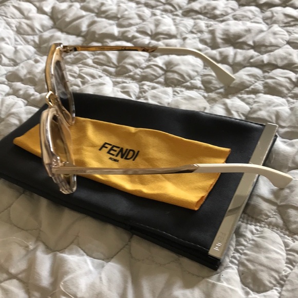 Fendi Tortoise Retro Metropolis Sunglasses🐢 - Picture 6 of 8